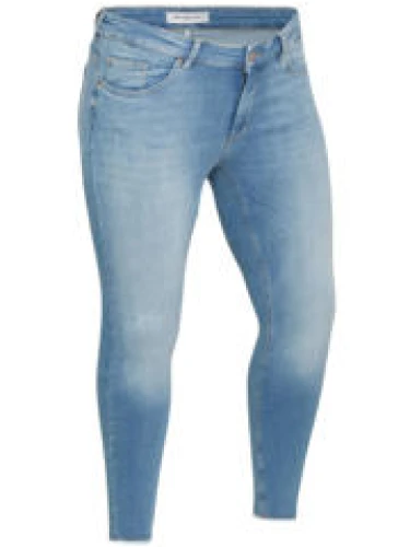 Only Carmakoma carwilly regular skinny ankle jeans light blue.